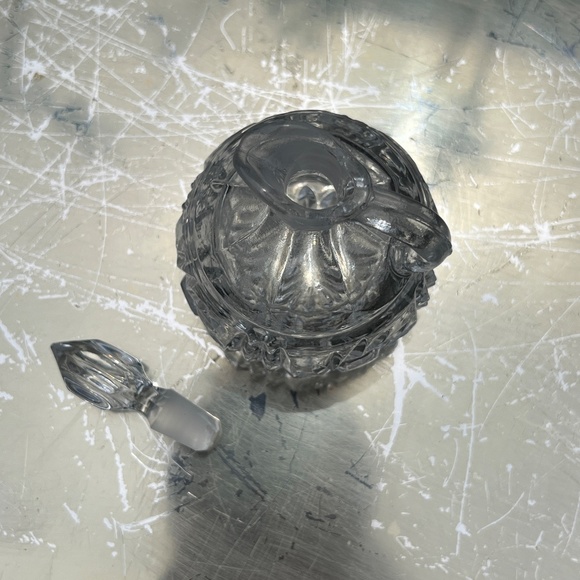 VTG Small Crystal Glass Cruet w/ Stopper - Picture 5 of 9